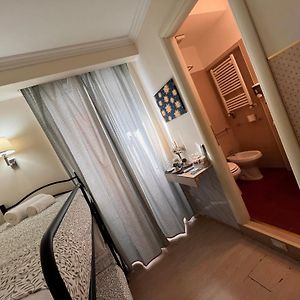 Economy Kamer met Twee Aparte Bedden